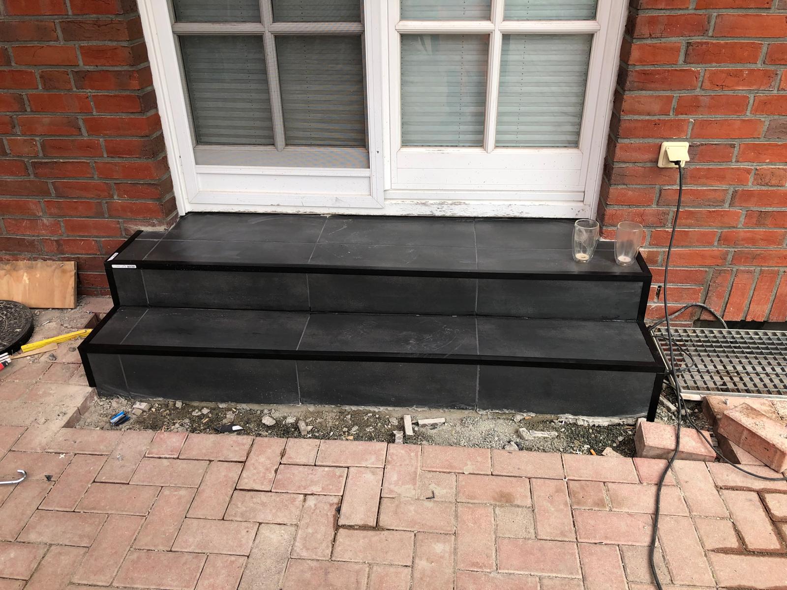 Projekt 4 - Bauphase Türtritt und Flächenanpassung